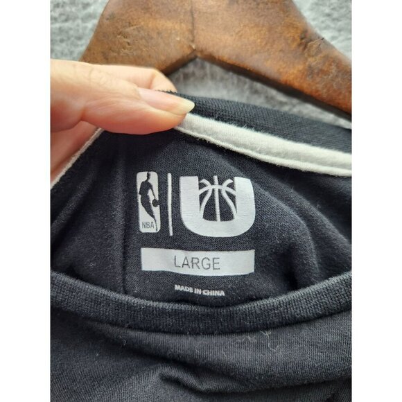 NBA Bulls Color Block Long Sleeve Top Size L Black & Red Polyester Cotton Blend - Picture 2 of 4